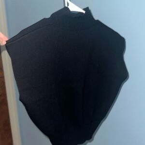 Pullover sweater vest